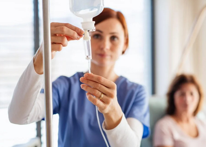 Evde Serum Takılması ve Takip Hizmeti